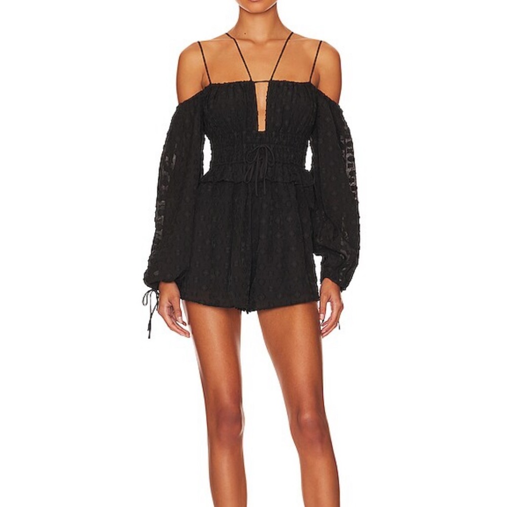 REVOLVE - Magee Romper in Black
Tularosa